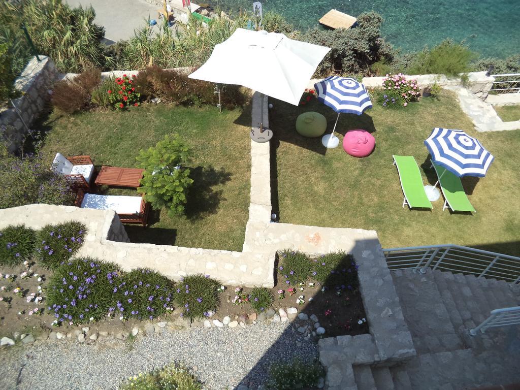 Reyhan Hotel Karaburun  Room photo