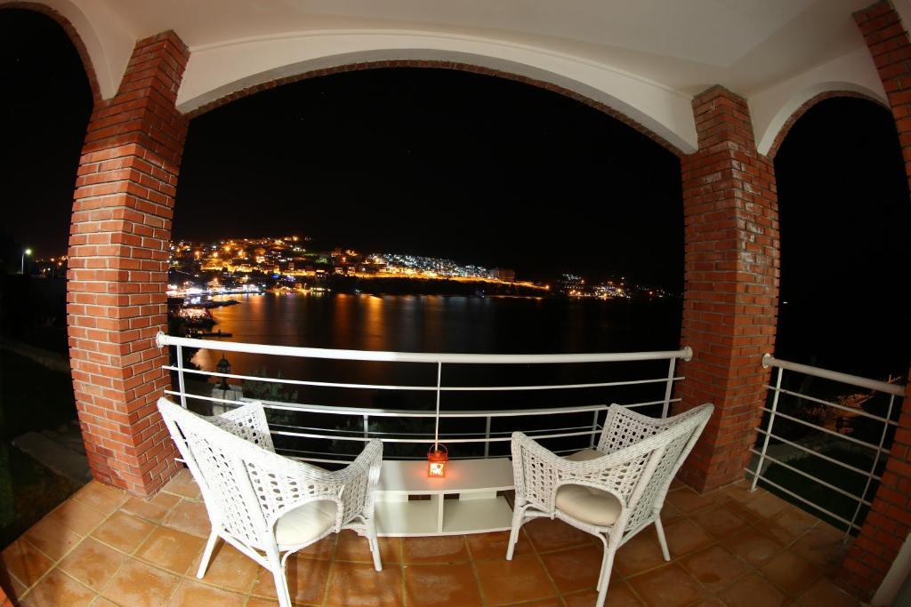Reyhan Hotel Karaburun  Room photo