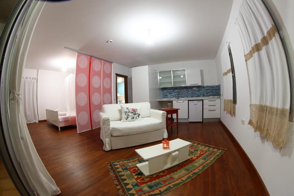 Reyhan Hotel Karaburun  Room photo