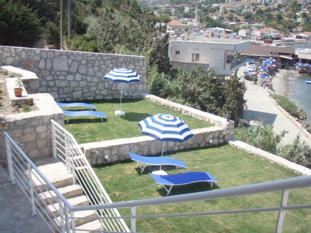 Reyhan Hotel Karaburun  Exterior photo